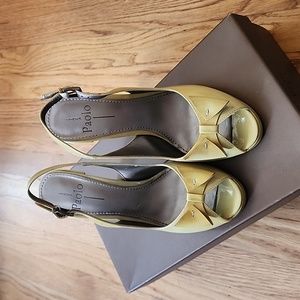 PAOLO Retro platform heel, olive color, size 7.5
